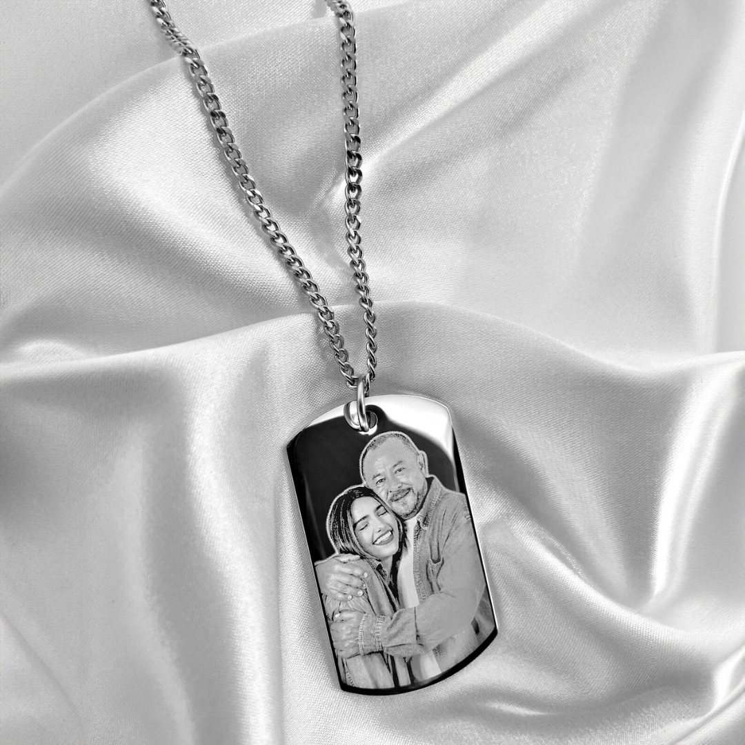 Collana con Piastra personalizzata con fotoincisione e incisione sul retro | Acciaio Inossidabile